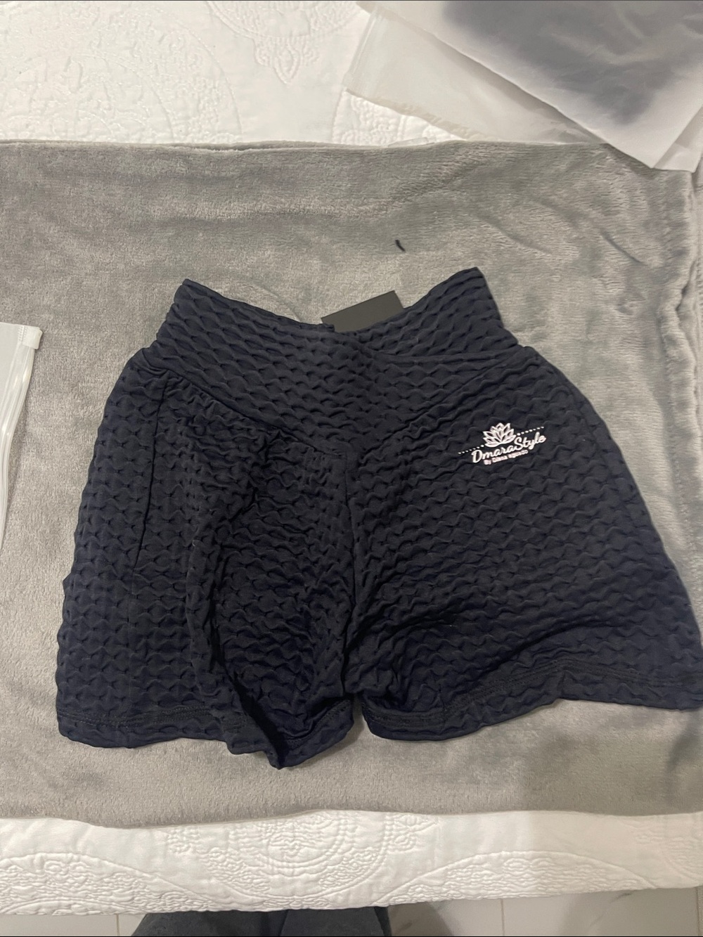 Short deportivo
Con realce